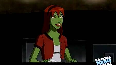 Зеленая девушка Халк отдается в попку раком