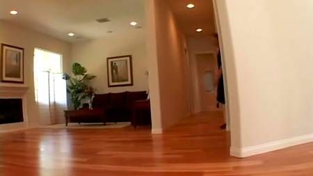 Раздолбал жопу юной гангстерше