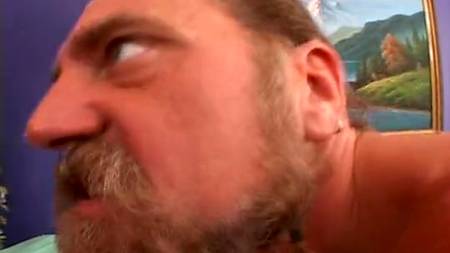 Вот так развлекаются мама с дочкой