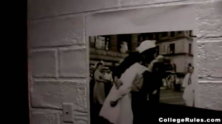 Студентки наснимали домашней порнухи