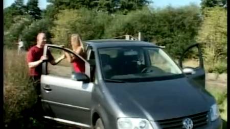 Увез любовницу за город и поимел на травке