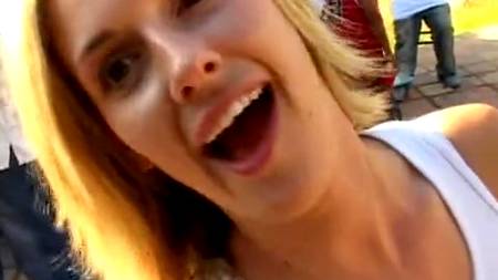 Девочка славно потрахалась на вечеринке