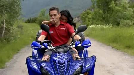 Экстремалы трахаются на квадроцикле и по-альпинистски