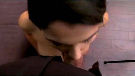 Юная нимфа кончила прямо на кастинге