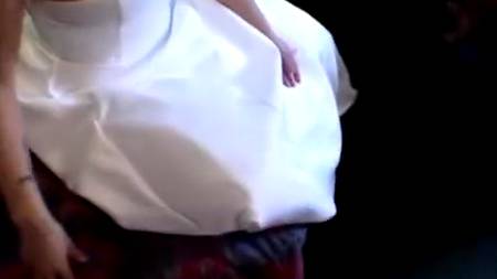 Девочка решила перепихнуться перед свадьбой