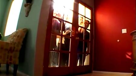 Двух крошек отодрали колхозом во все дыры