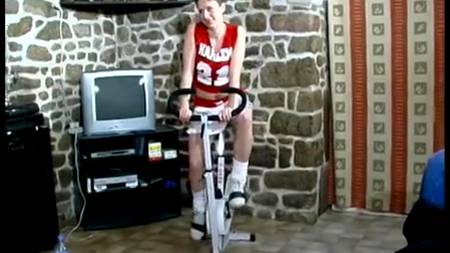 Чинили тренажер, а закончилось аналом