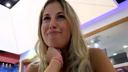 Жаркое порево в машине