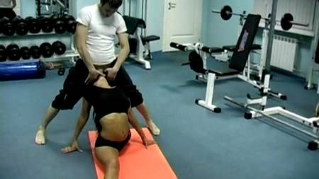 Горячее наслаждение с гибкой акробаткой