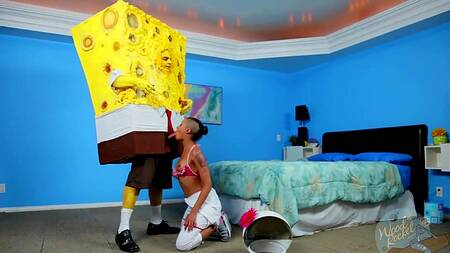 Озорная Сэнди смачно отсасывает хуй Губки Боба