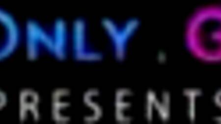 Пара поиграла в прятки и занялась жестким сексом