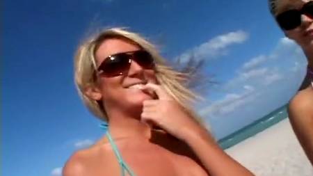 С такими девками нужно наслаждаться каждым мгновением секса