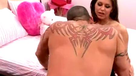 Сняли классную телку и неплохую порнуху