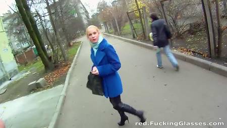 Алена согласилась на страстный секс