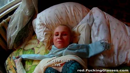 Алена согласилась на страстный секс