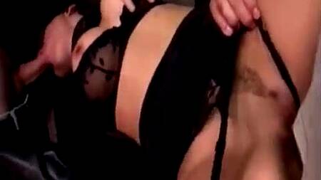 Муж смотрит как его жену мужики ебут толпой