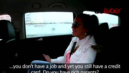 С молодухой на заднем сиденье такси