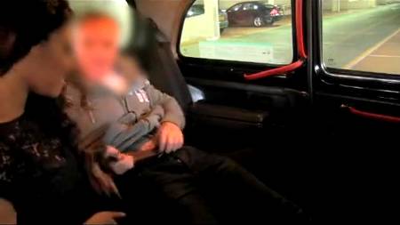 Как телочка расплатилась с таксистом