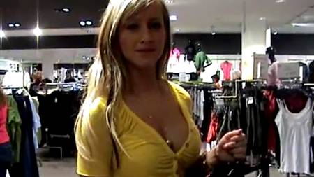 Как-то потрахались в примерочной