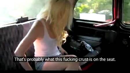 Таксист анальным сексом наказывает белокурую сучку