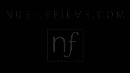 Молодую любовницу нужно ублажать