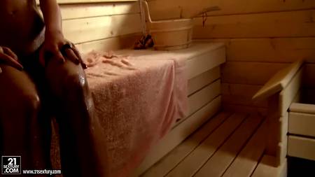 Фут-фетиш и трах в сауне