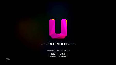 Сексапильная блонда наслаждается дрочкой клитора крупным планом