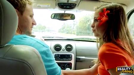 Несколько дней с юной автостопщицей