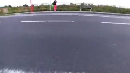 Как брюнетка возбудилась до невозможности