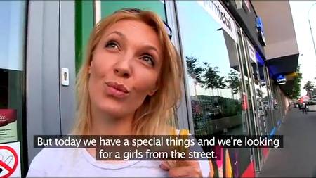 Два продюсера порют одну кандидатку