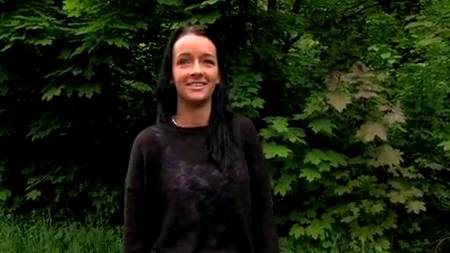 Два жеребца развели простушку на секс