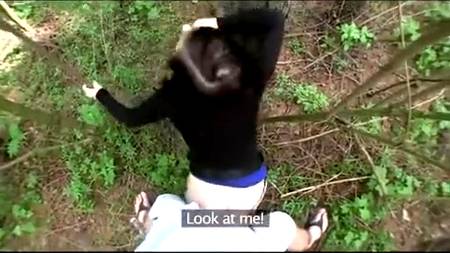 Кусты - отличное место для интима