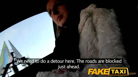 Горячая девица повелась на секс