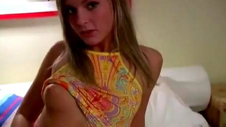 Миловидная фея снялась в горячем домашнем порно