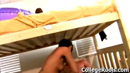 В колледже веселая оргия