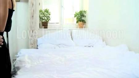 Обеденный перерыв в объятиях молодой любовницы