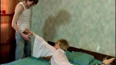 Дама приняла в жопу