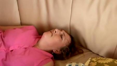 Толстая баба познакомилась с любвеобильным мужиком с бородкой