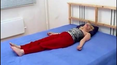 Два пацана приехали поиметь зрелую женщину