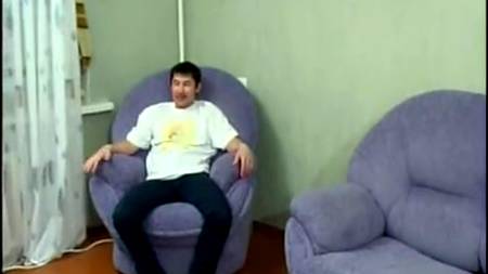 Темноволосый любовник натягивает раком взрослую тетку