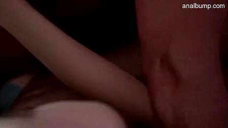 Супружская пара радуется нежному утреннему сексу