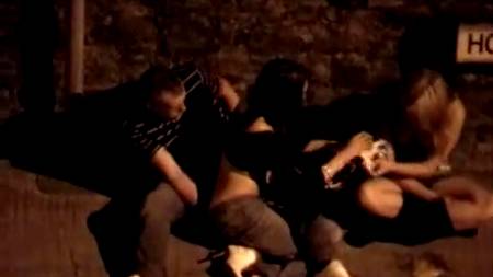 Пацан познакомился на улице с двумя милыми проститутками