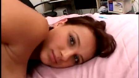 Парень с массивным пенисом снимает любительское кино