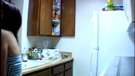 Парень с массивным пенисом снимает любительское кино