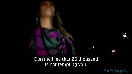 Смелая блондинка подверглась профессиональному пикапу