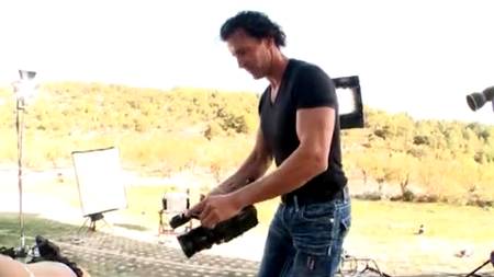 Два парня с радостью поимели подружку в задний проход