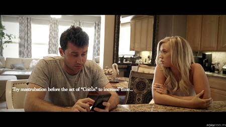 Жаркое порево жопастой блондинки с выносливым в постели мужчиной