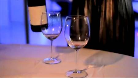 Прекрасной женщине хочется впустить в очко член по просьбе супруга