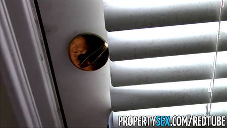 Паренек с камерой в руках устроил жаркую еблю в новом доме