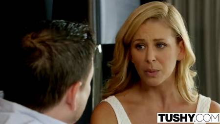 Девушка отработала телом долги мужа